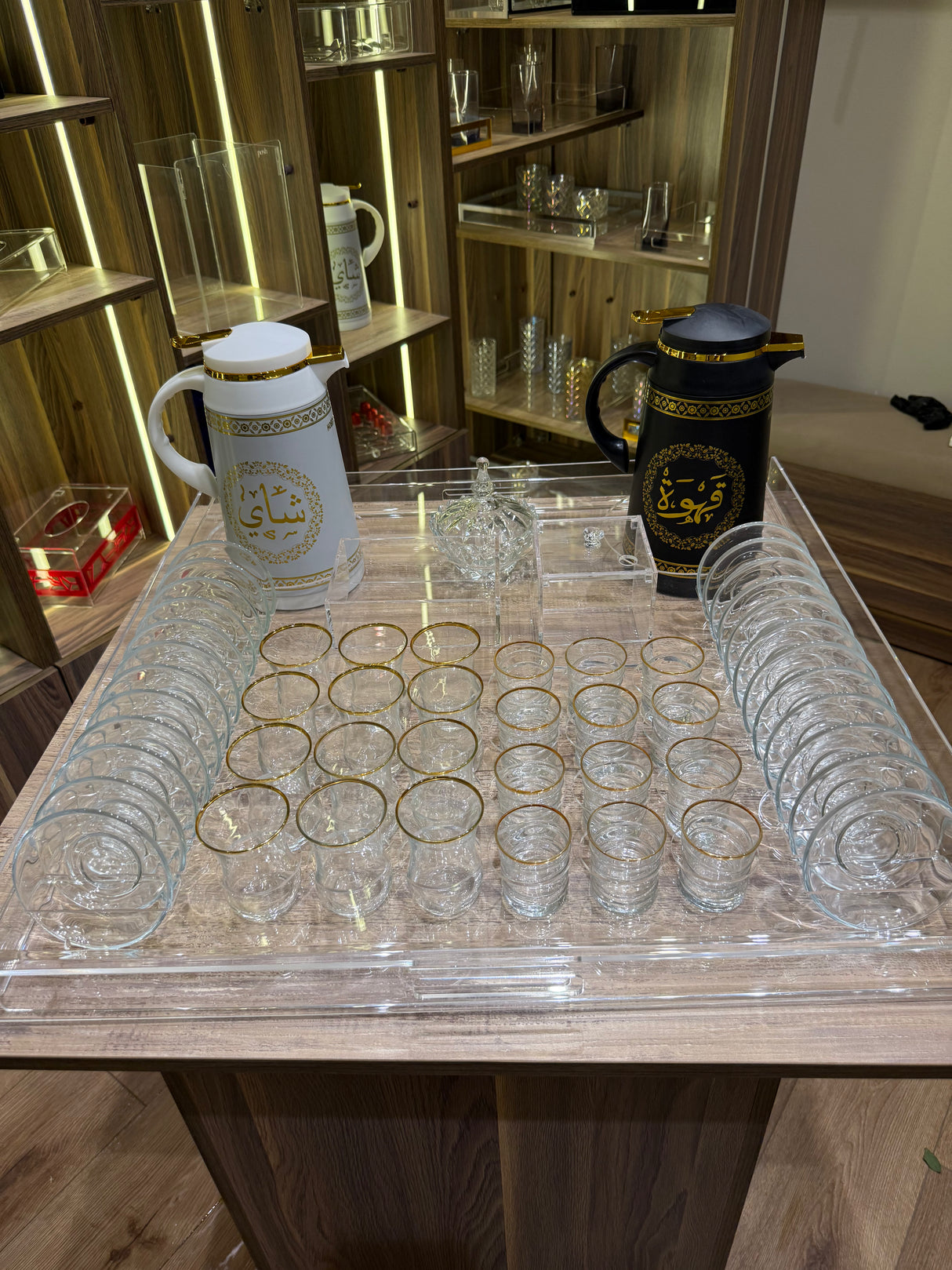 Large Tea Tray 2 Pots