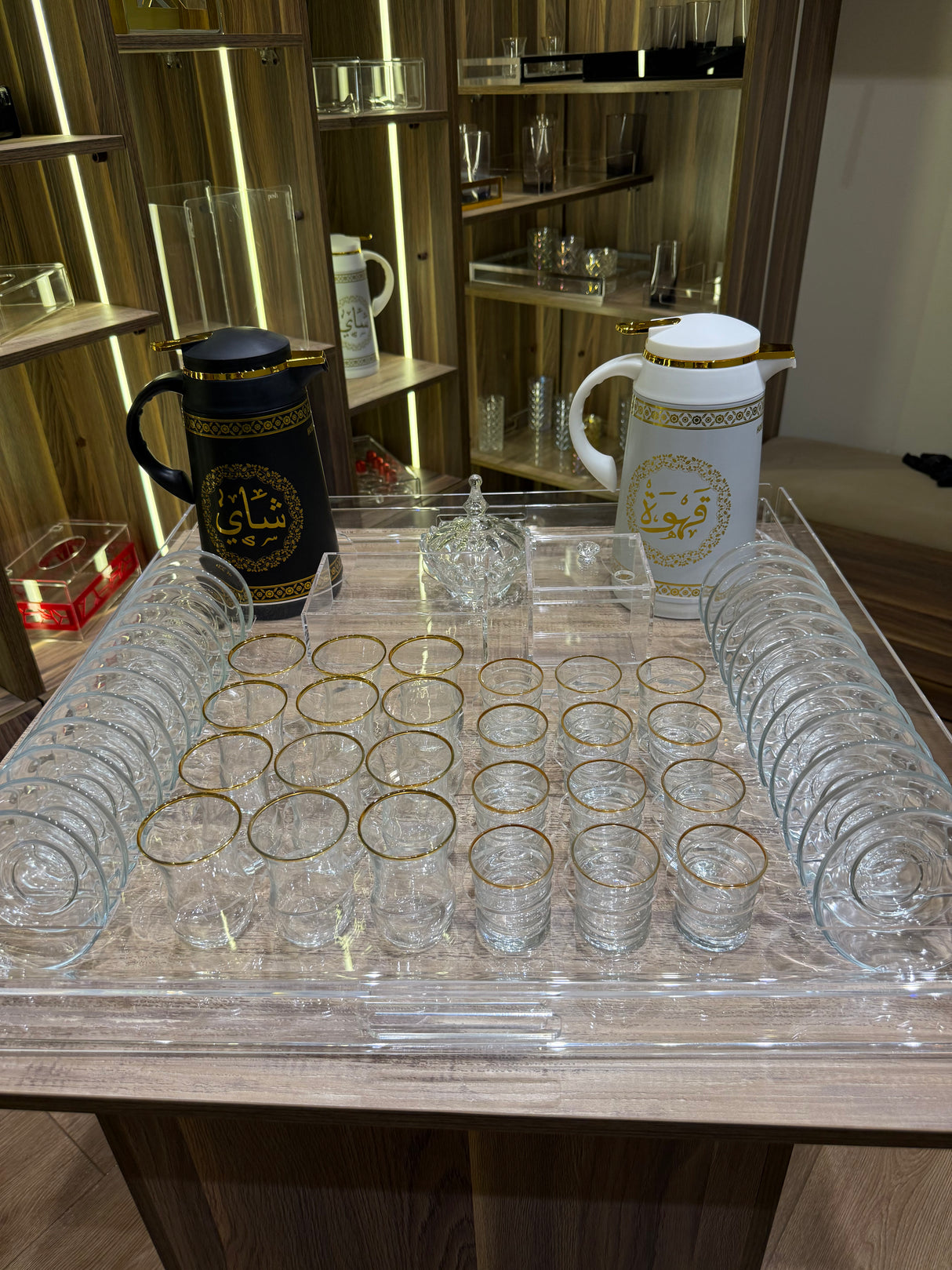 Large Tea Tray 2 Pots