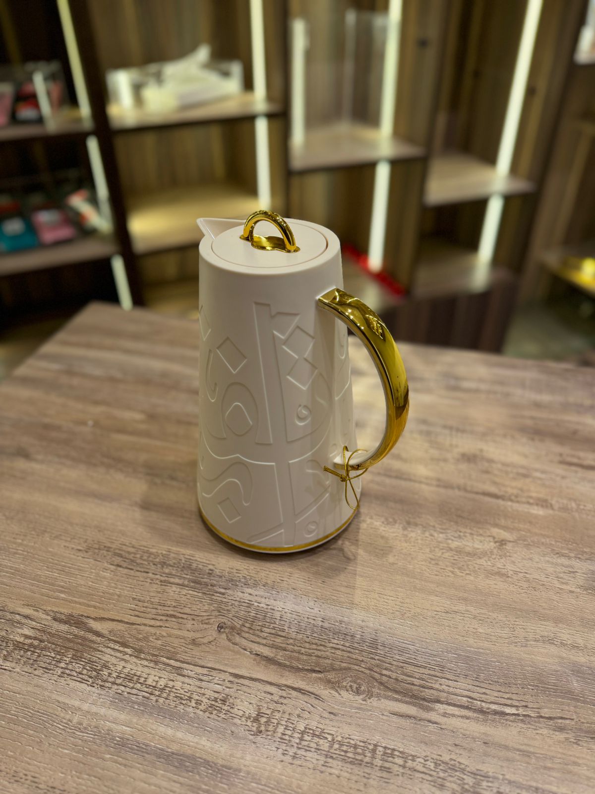 off white water pot 1 Litre