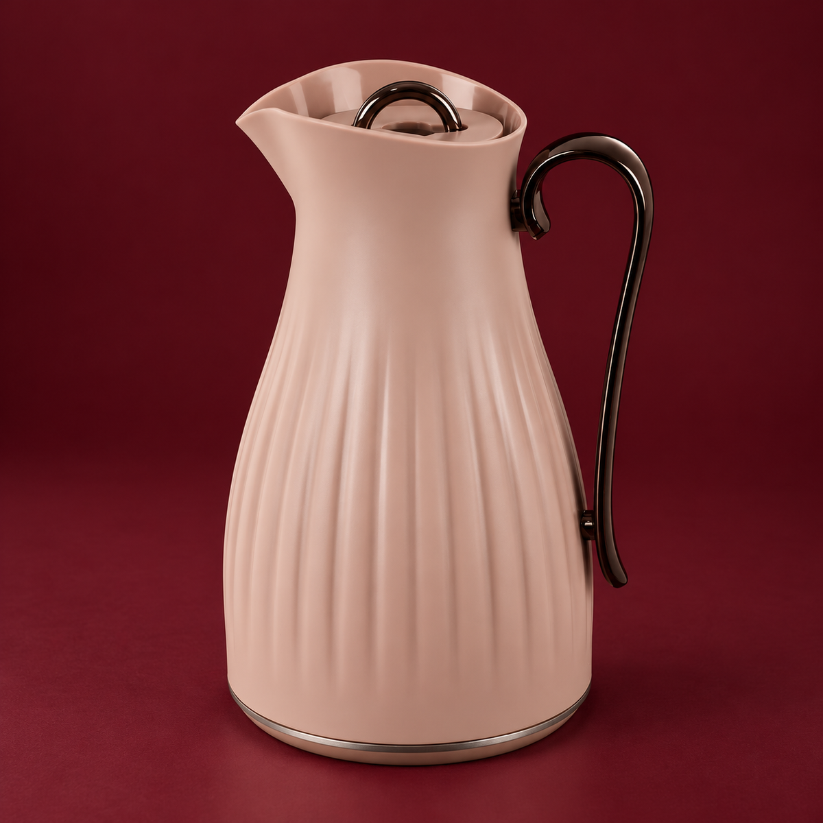Beige water pot with bronze handle 1 litre