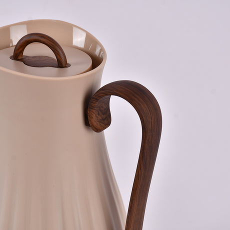 Beige water pot with wooden handle 1 litre