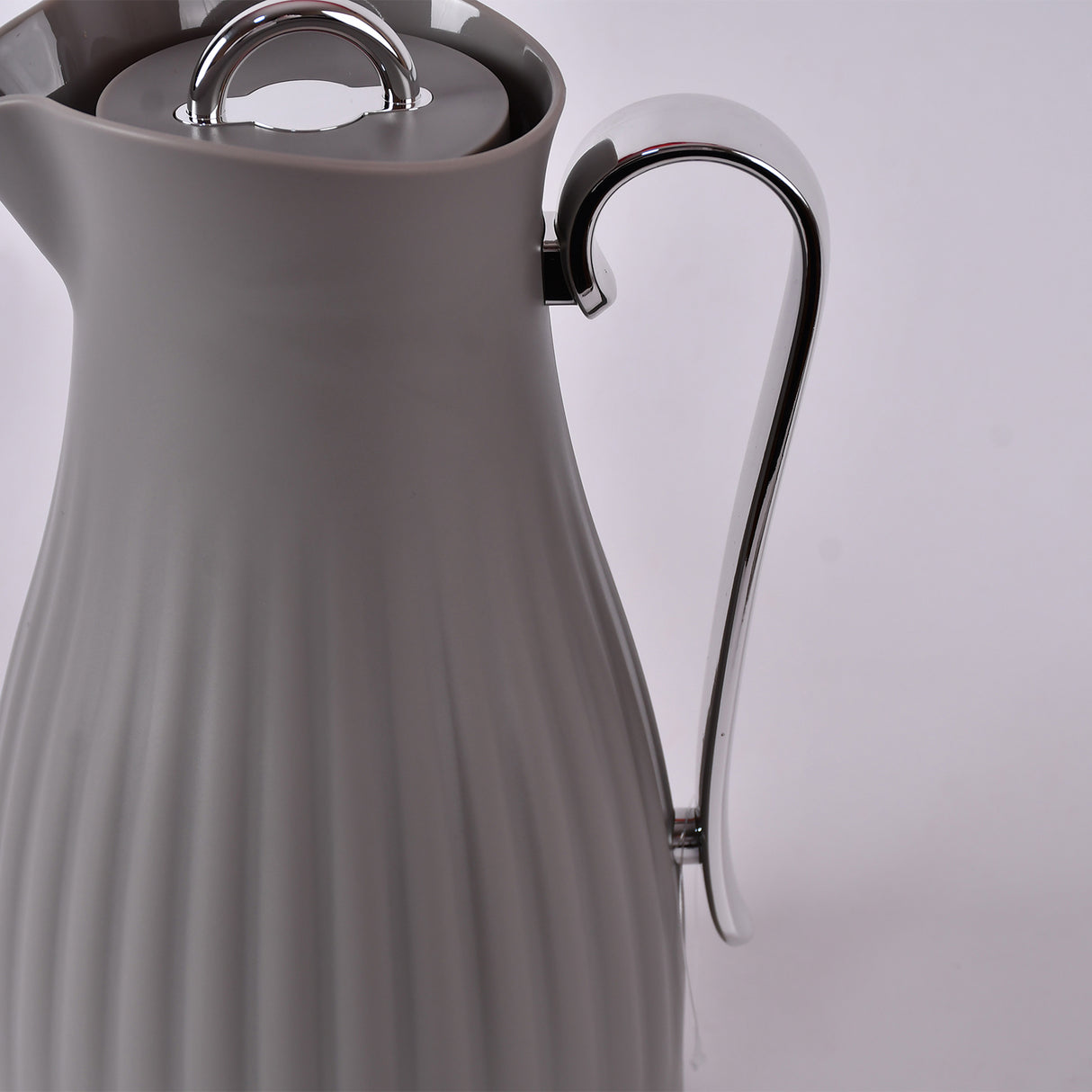grey waterpot with silver handle 1 litre